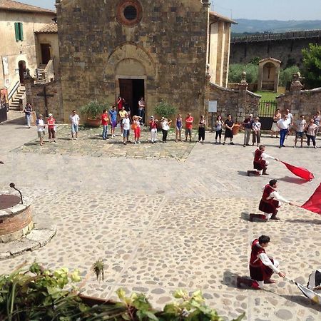 B&B In Piazza Monteriggioni Dış mekan fotoğraf