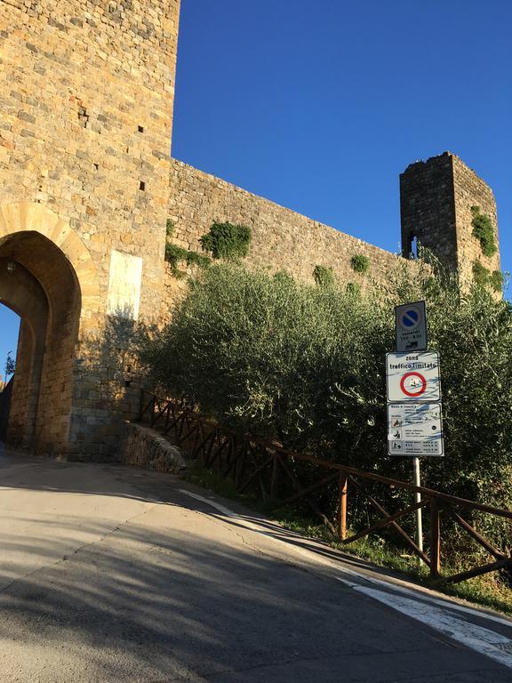 B&B In Piazza Monteriggioni Dış mekan fotoğraf