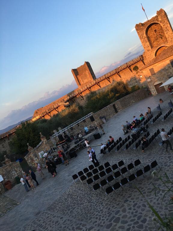 B&B In Piazza Monteriggioni Dış mekan fotoğraf