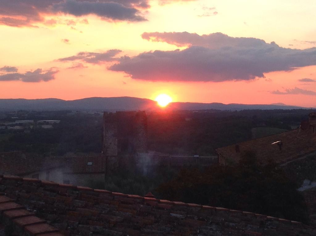 B&B In Piazza Monteriggioni Dış mekan fotoğraf