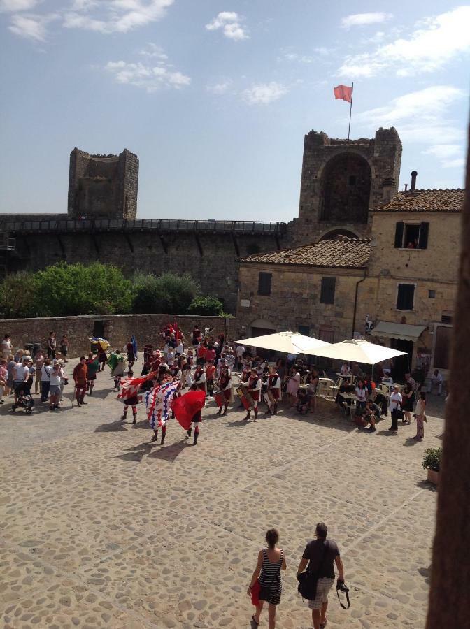 B&B In Piazza Monteriggioni Dış mekan fotoğraf